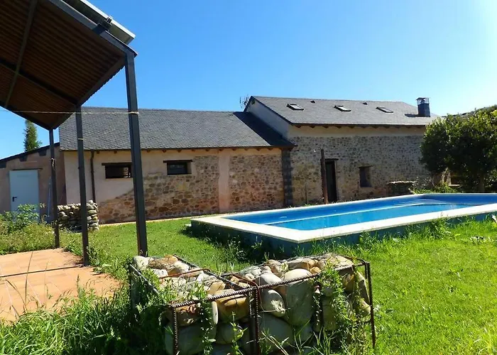 בית נופש El Bierzo Oro En El Camino Villaverde de la Abadia